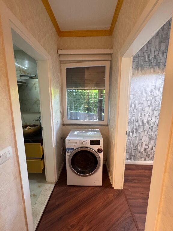 Jepet me 2+1 tek Liqeni Thate