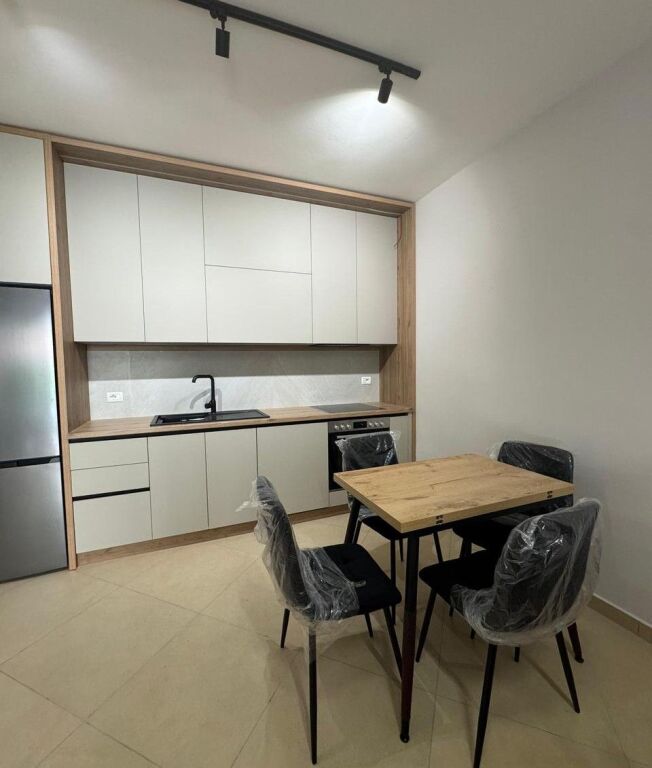 ✨Dry Lake, Peti St. –  Apartment 2+1 +Veranda for Rent!✨