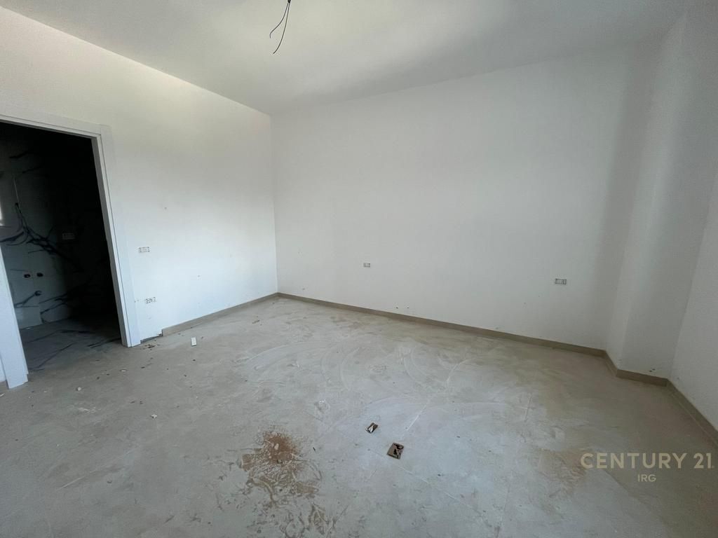 Appartamento 2+1 in vendita su Bulevardi Ri Astir. 120.000 € Superficie totale 118m2