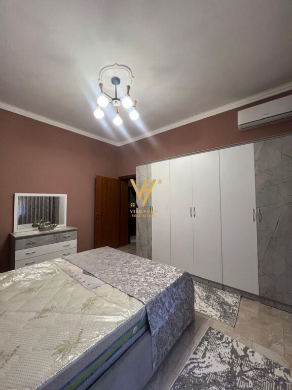 JEPET APARTAMENT 2+1+BLK ME QIRA TE STADIUMI DINAMO 65.000 LEKE