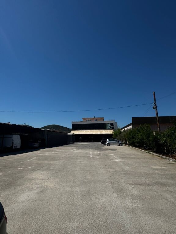 SERVICE FOR RENT – VAQARR !