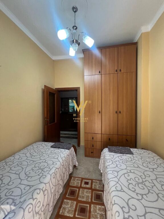 JEPET APARTAMENT 2+1+BLK ME QIRA TE STADIUMI DINAMO 65.000 LEKE