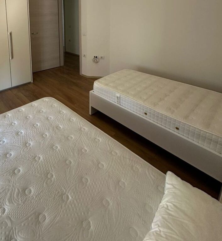 🏡 JEPET ME QIRA VILË LUKSOZE 4-KATËSHE – White House, TEG