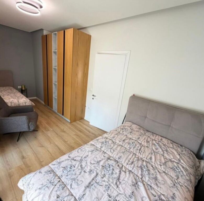 Penthouse per qira tek Secret Garden Residence.