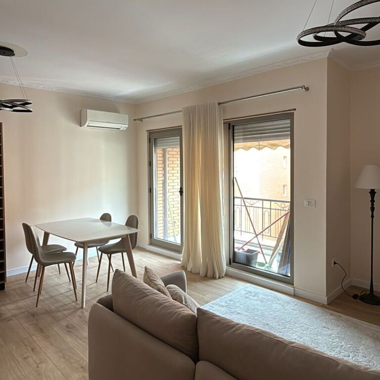 🏡✨ Apartament 2+1 me Qira – Kompleksi Delijorgji, Tiranë ✨🏡