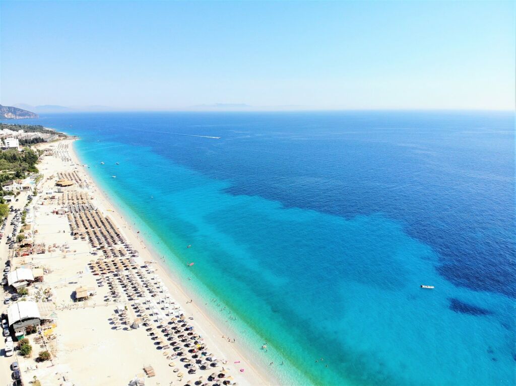Godinë Premium për Hotel në Zemër të Dhërmiut”
