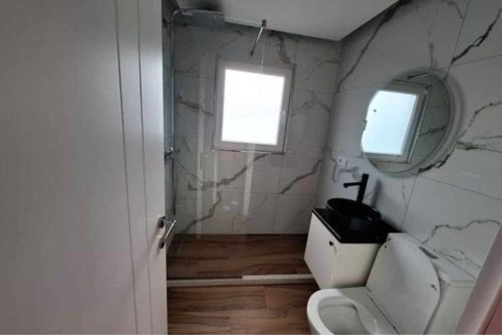 Apartament 3+1, Babrru!