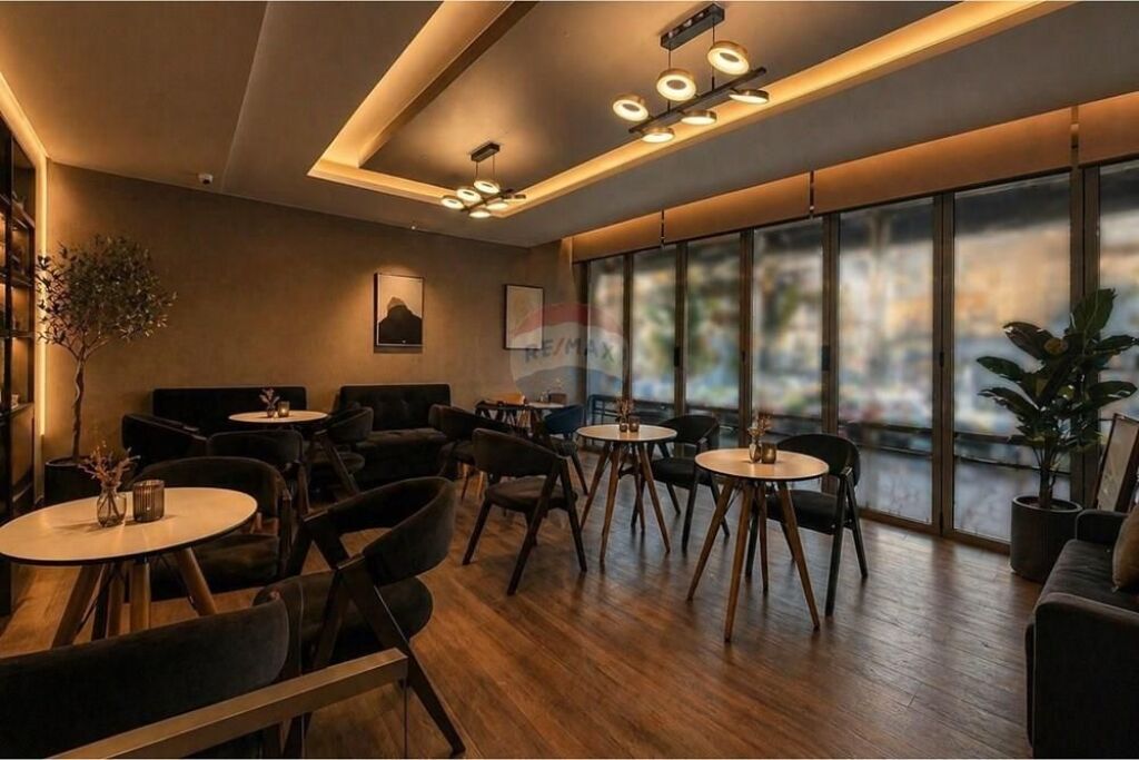 Bar - Cafe for rent in Astir, fully invested