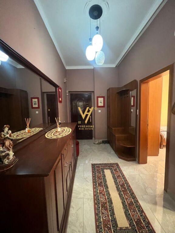 JEPET APARTAMENT 2+1+BLK ME QIRA TE STADIUMI DINAMO 65.000 LEKE