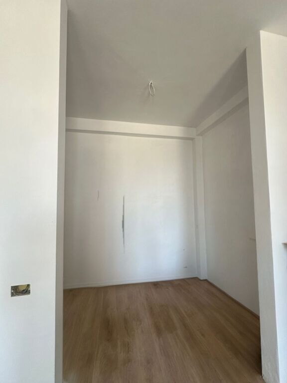 APARTAMENT NE SHITJE 1+1+GARDEROBE TE TULIPAN REZIDENCE