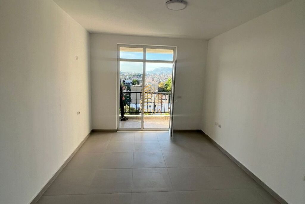 Affitto, Appartamento 2+1+2+blk+Deposito, Vuoto, Via Dibres, 40.000 Leke/mese
