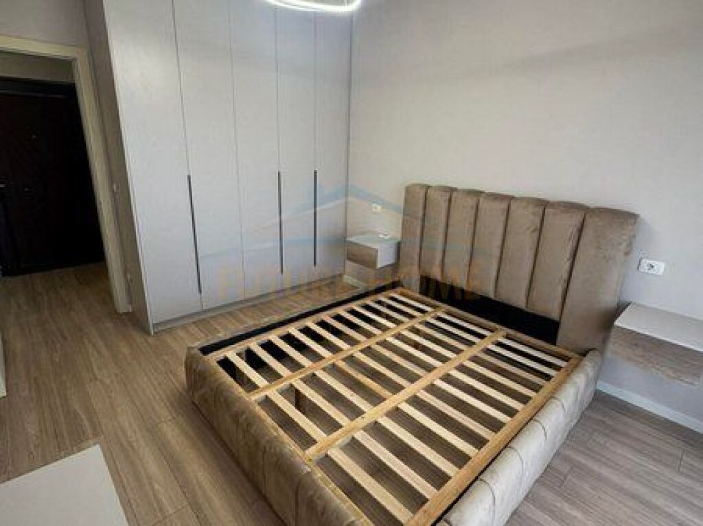 Shitet, Apartament 1+1, Unaza e Re