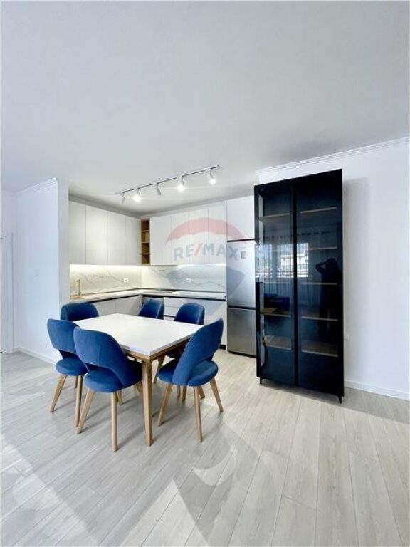 JEPET APARTAMENT 2+1 ME QIRA TEK PETRO NINI !