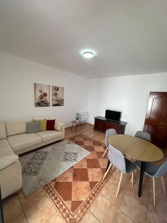 JEPET ME QERA APARTAMENT 1+1 PRANE VILLA PASCUCCI, PLAZH, DURRES