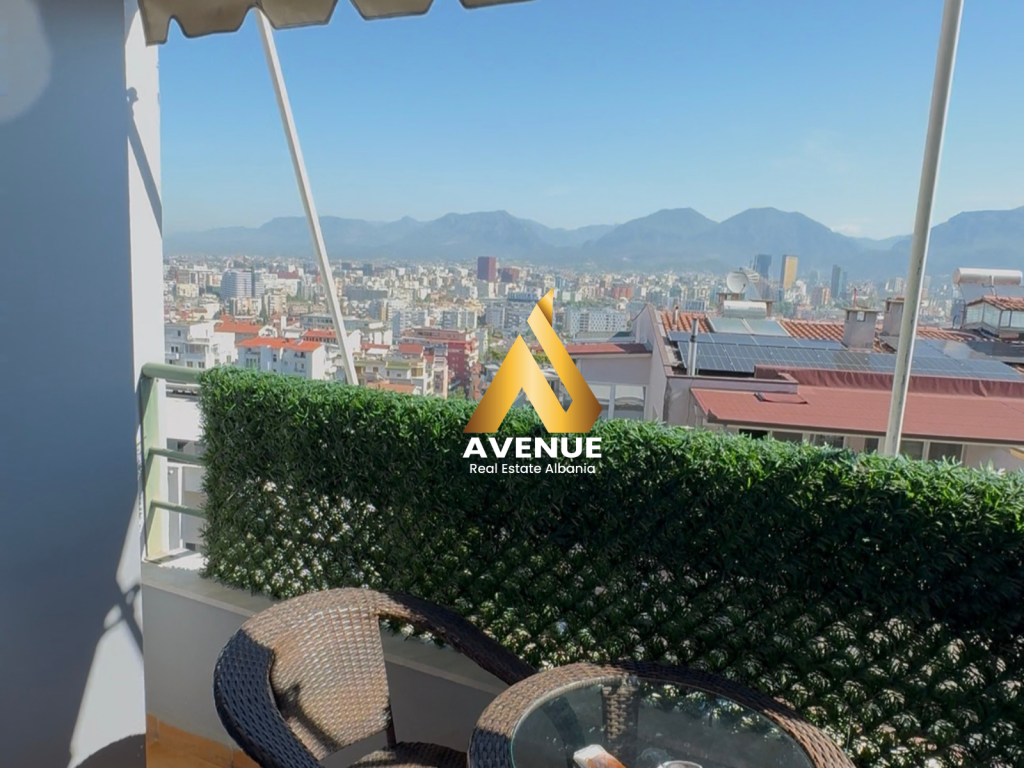 Shitet Apartament Luksoz 2+1+2 Banja+2 Ballkone Kodra e Diellit 1, Tiranë