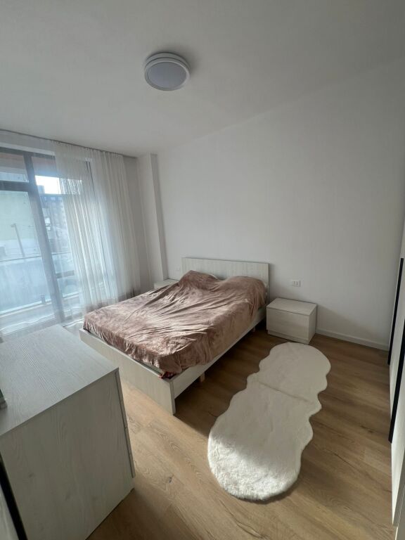 🏢Bulevardi i Ri,Rruga Petrela jepet me qera apartament 2+1,i mobiluar.680Euro