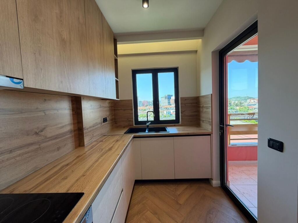 🏡 SHITET APARTAMENT 2+1 – PRANË KOMPLEKSIT DELIJORGJI, TIRANË 📍