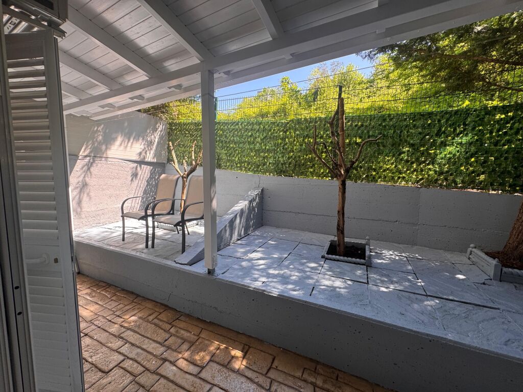 Appartamento 2+1 +parcheggio (opzionale) al Liqeni i Thate