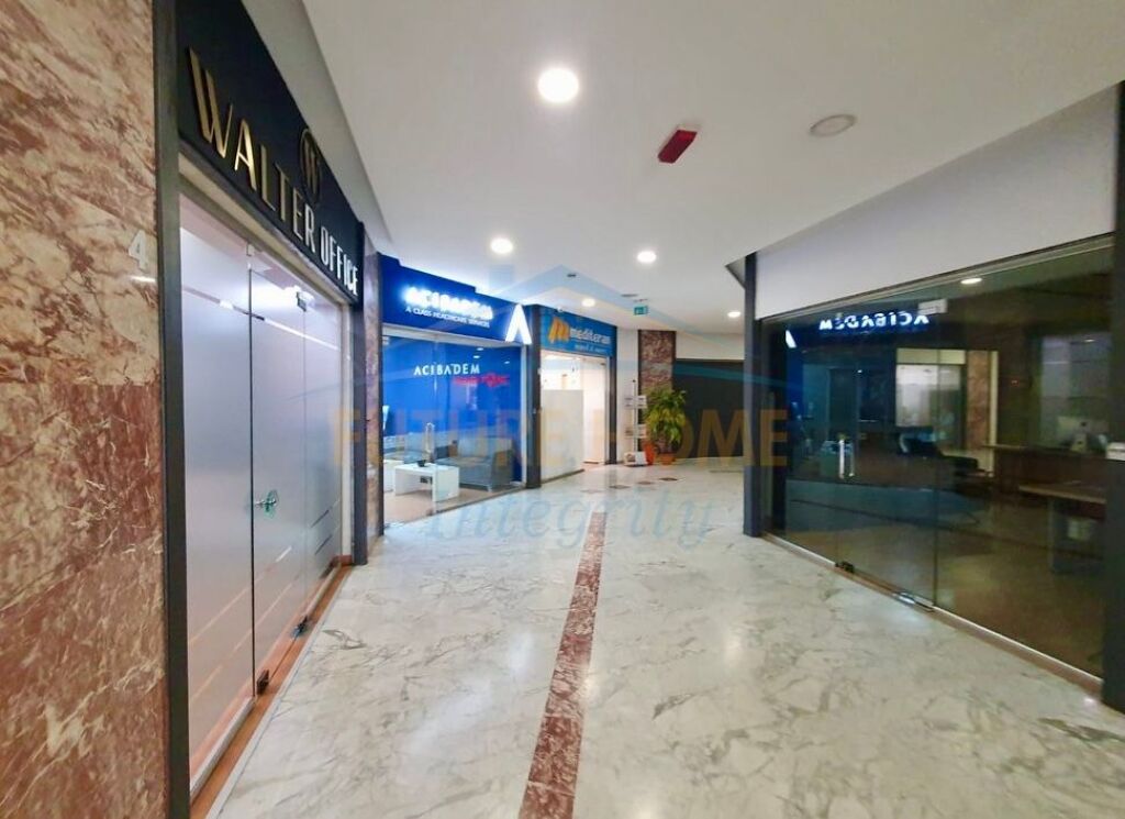 Qera, Ambient Biznesi, Qendër, Tiranë.