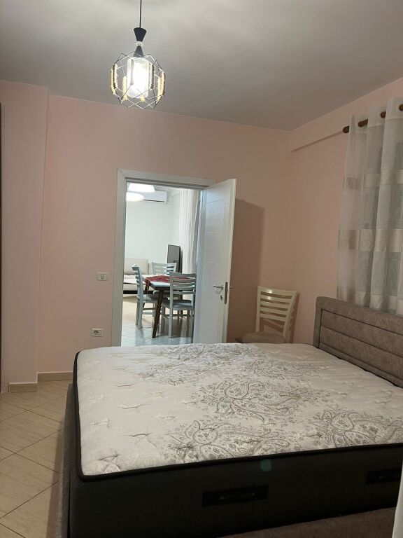 Jepet me qira apartament 1+1 ne Vasil Shanto
