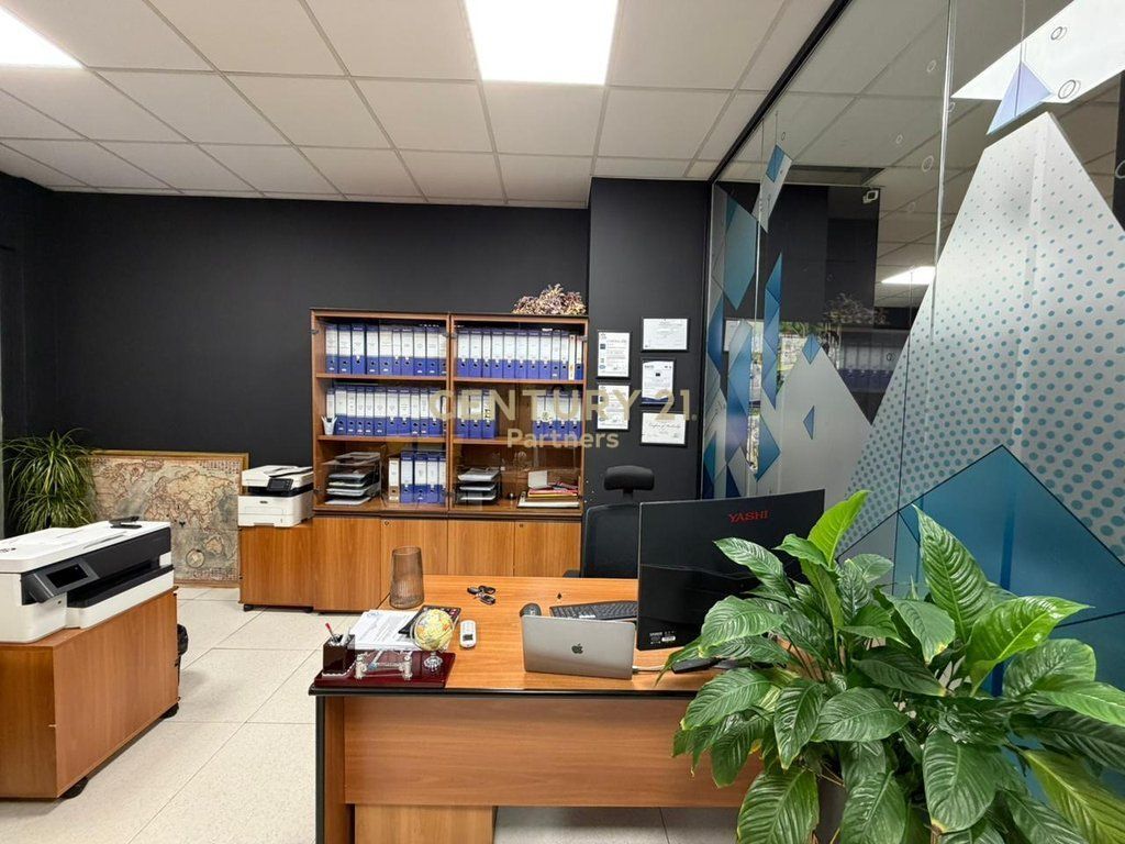 SHESIM AMBIENT DHE 2 POSTE PARKIMI PERBALLE DELIJORGJIT