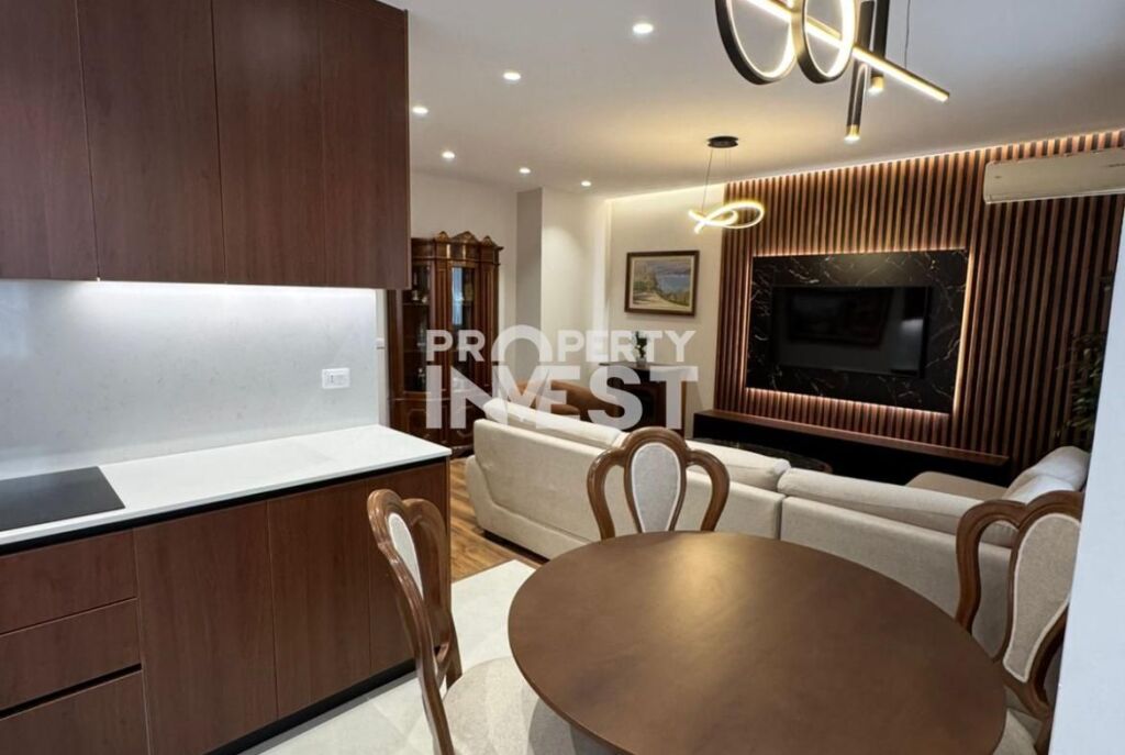 Appartamento 2+1+2 in vendita, Via Mine Peza, vicino a Gazheli