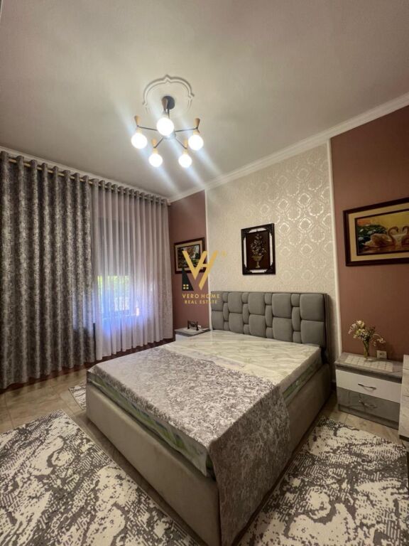 JEPET APARTAMENT 2+1+BLK ME QIRA TE STADIUMI DINAMO 65.000 LEKE