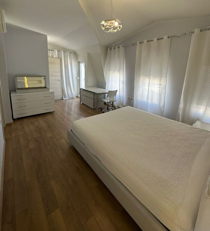 🏡 JEPET ME QIRA VILË LUKSOZE 4-KATËSHE – White House, TEG