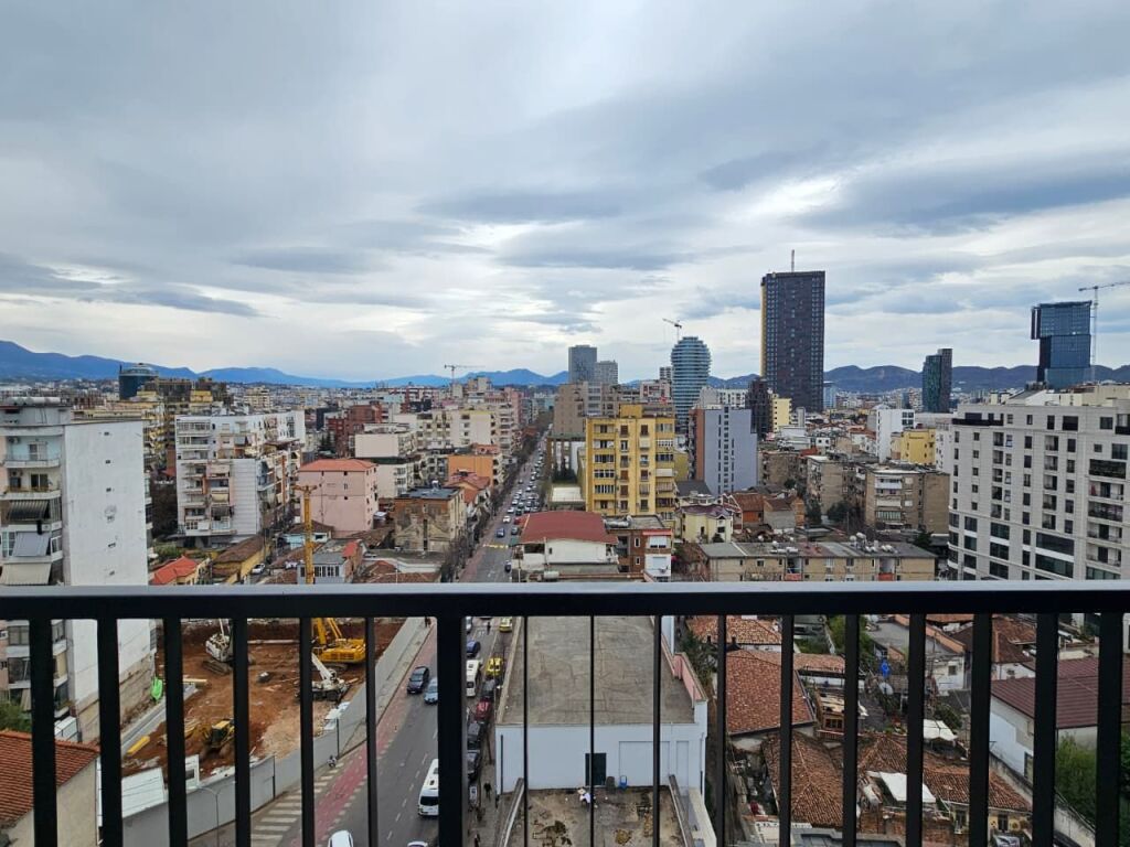 Zyra per qira tek Rruga Barrikadave