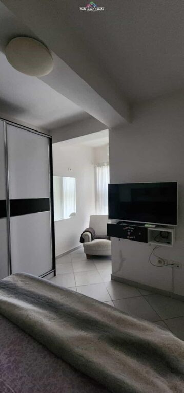 Apartament me qera 2+1 Tek Kompleksi Golden Park ( ID B2201616) Tirane