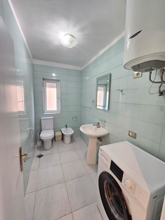 SUPER APARTAMENT PER SHITJE NE DURRËS, MUZEUMI