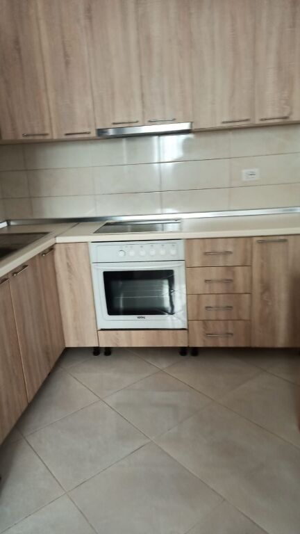 Qera | Shtëpi private 1 + 1 | Qyteti Studenti | 600 €/muaj