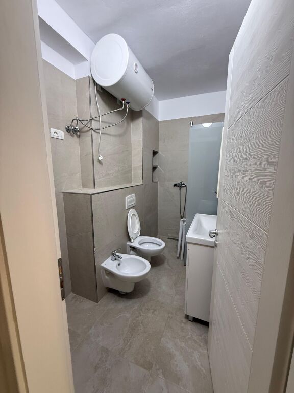 Jepet ambient bisnesi me qira