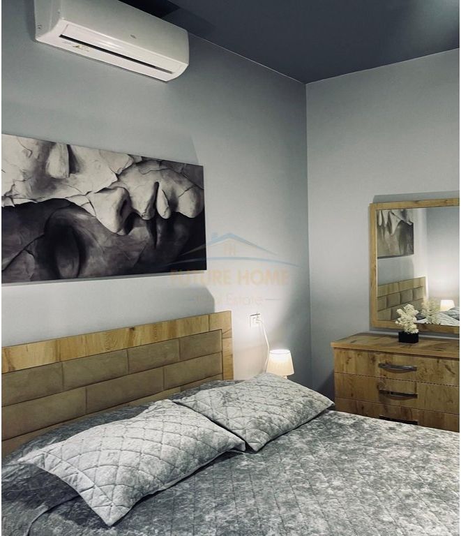 Qera, Apartament 2+1+2, Kopshti Botanik, Tirane.