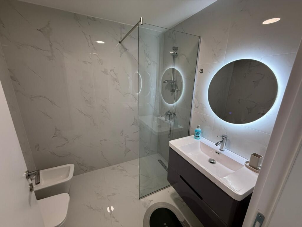 📣 QERA Apartament 2+1+2 Me Parking📍 Prane Casa Italias ✨💶 Cmimi 750 Euro