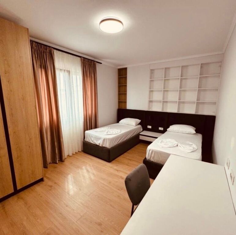 Apartament 2+1 per qira tek Colosseo tek Rruga e Durresit.