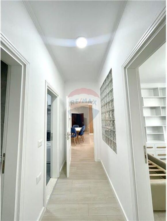 JEPET APARTAMENT 2+1 ME QIRA TEK PETRO NINI !