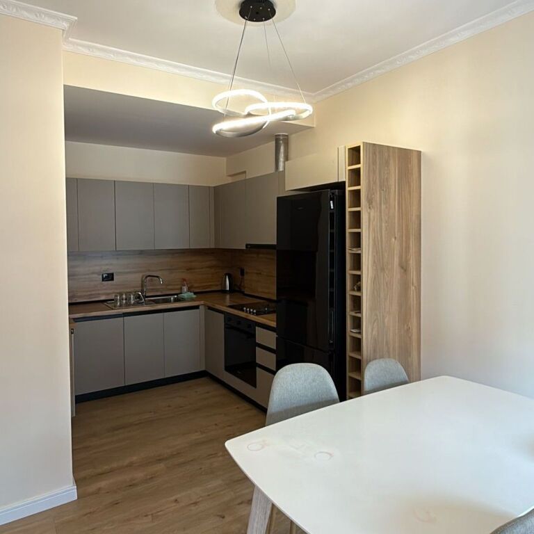🏡✨ Apartament 2+1 me Qira – Kompleksi Delijorgji, Tiranë ✨🏡