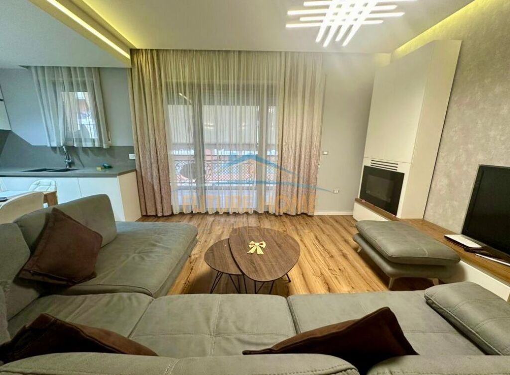 Qira,Apartament 2+1+ post parkimi ,Kompleksi Delijorgji . 1,200 €