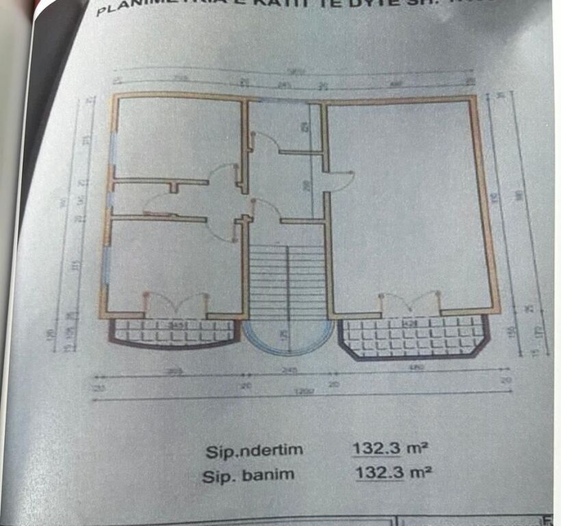 Shitet Godinë 4 Kate në Tiranë