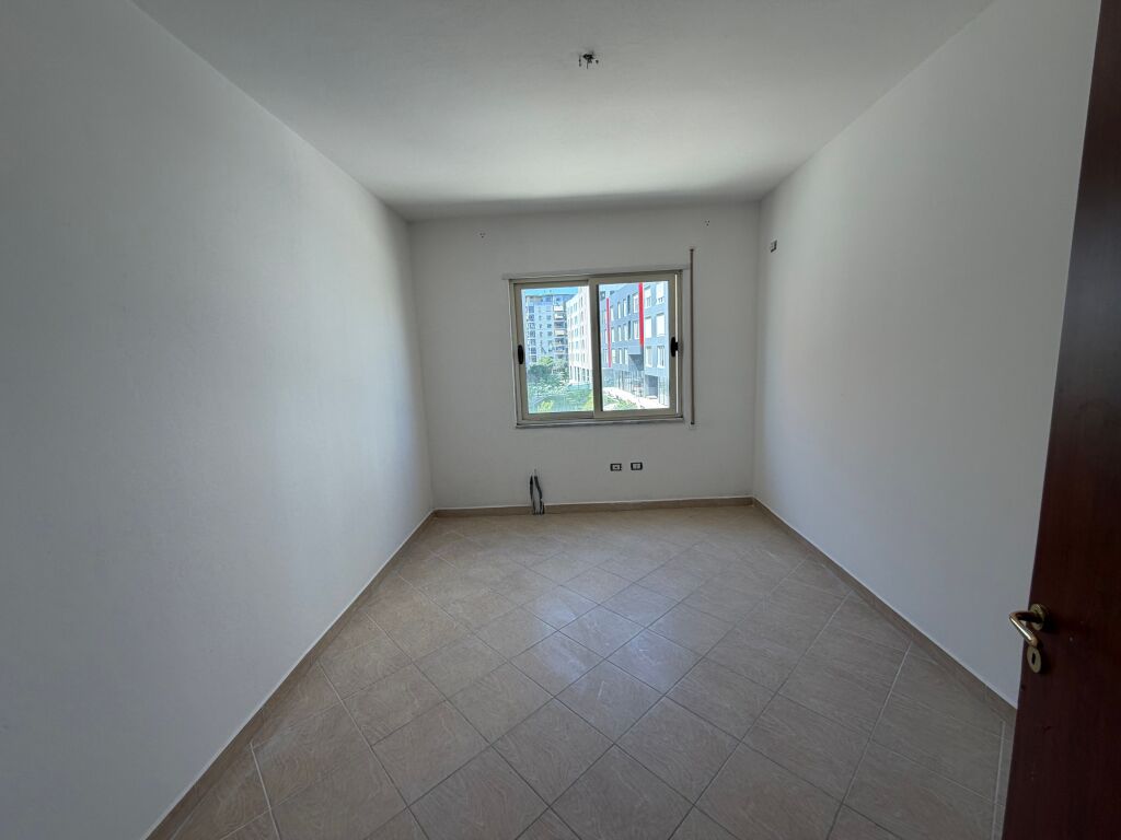 In vendita 2+1, jordan misja vicino gener 2,235 milioni di lek