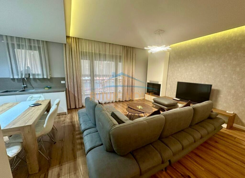Qira,Apartament 2+1+ post parkimi ,Kompleksi Delijorgji . 1,200 €