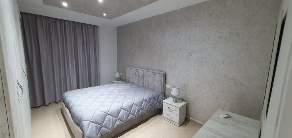 JEPET ME QERA APARTAMENT 2+1+2 NE STACIONIN E PARE TE PLAZHIT, DURRES