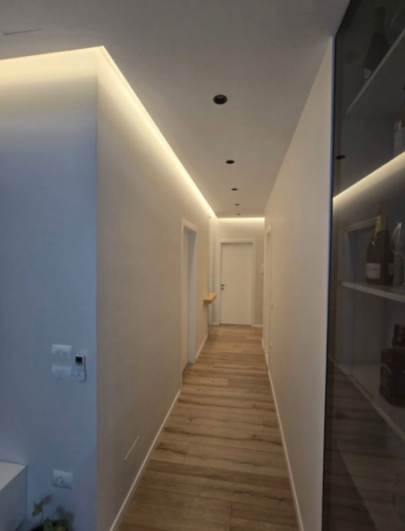 SHITET APARTAMENT 2+1+2 + GARDEROBË – Rezidenca Erli, Kinostudio