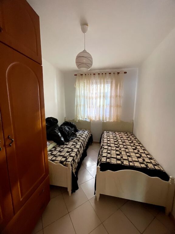 JEPET ME QERA APARTAMENT 2+1, LAGJA 10, DURRËS