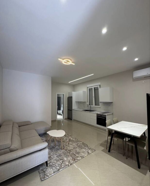 APARTAMENT 1+1+1 POST PARKIMI. 500 EURO.BULEVARDI I RI