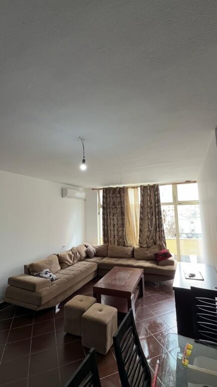 Apartament 3+1+2 per qira ne Astir