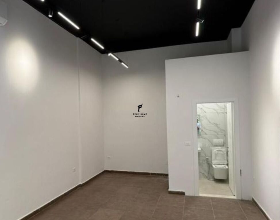 DYQAN ME QERA 44 M2 RRUGA E DURRESIT 65.000 LEKE FH-71427