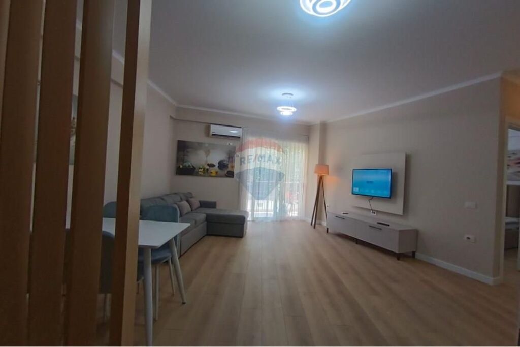 Shitet apartament 2+1 ne Don Bosko.