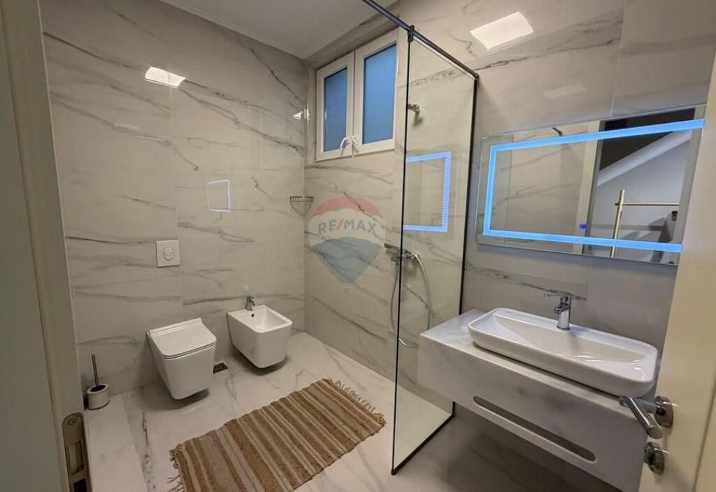 @@@Vile me Qira ne Farke 3000€ neto